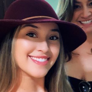 Meet your Posher, Victoria